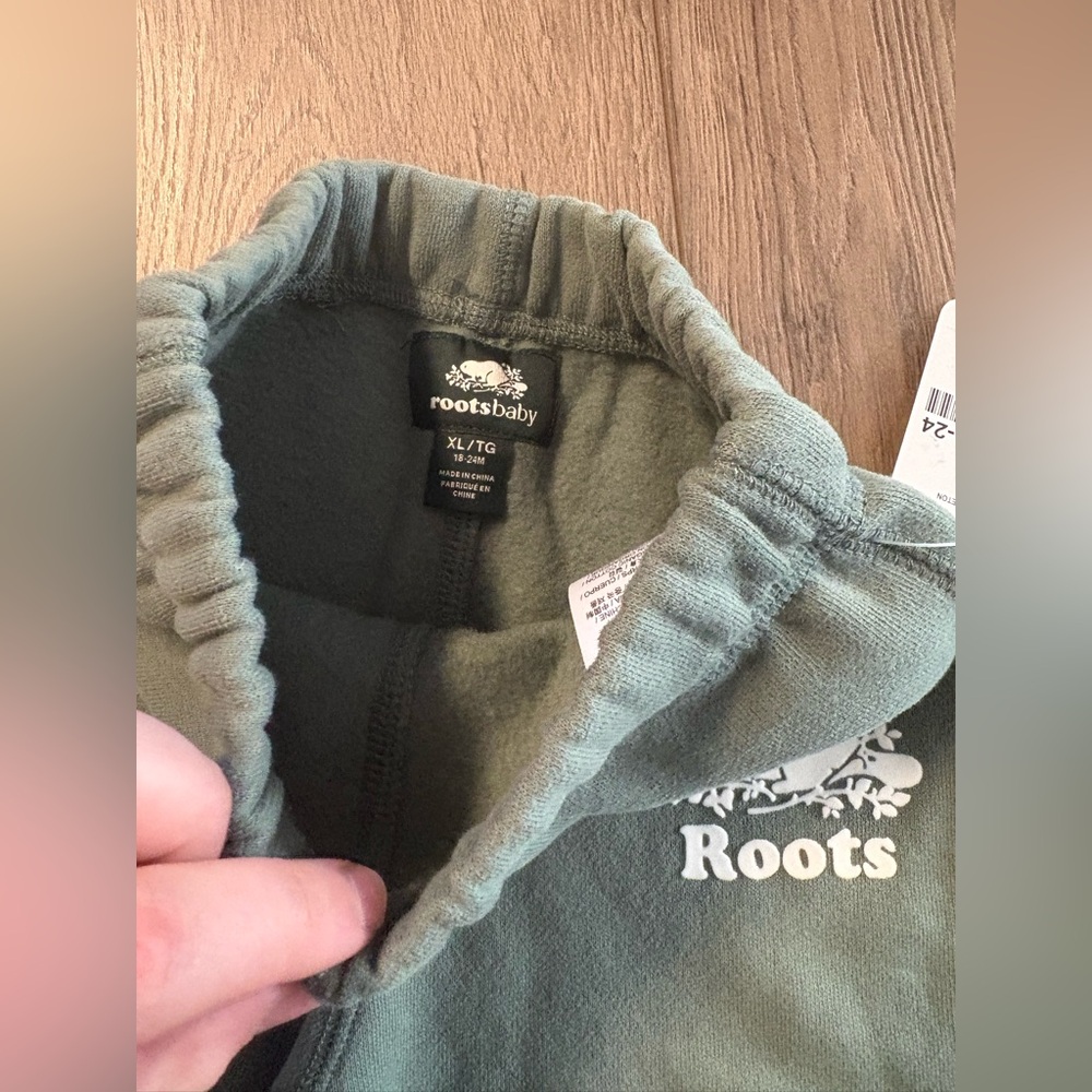 NWT Roots Joggers - Picture 3 of 5